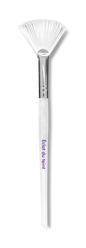 Eclat Du Teint Long Pack Brush